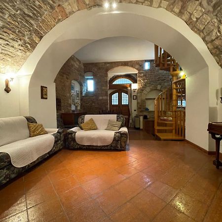 Happy House - Porta San Giacomo Appartement Assisi Buitenkant foto
