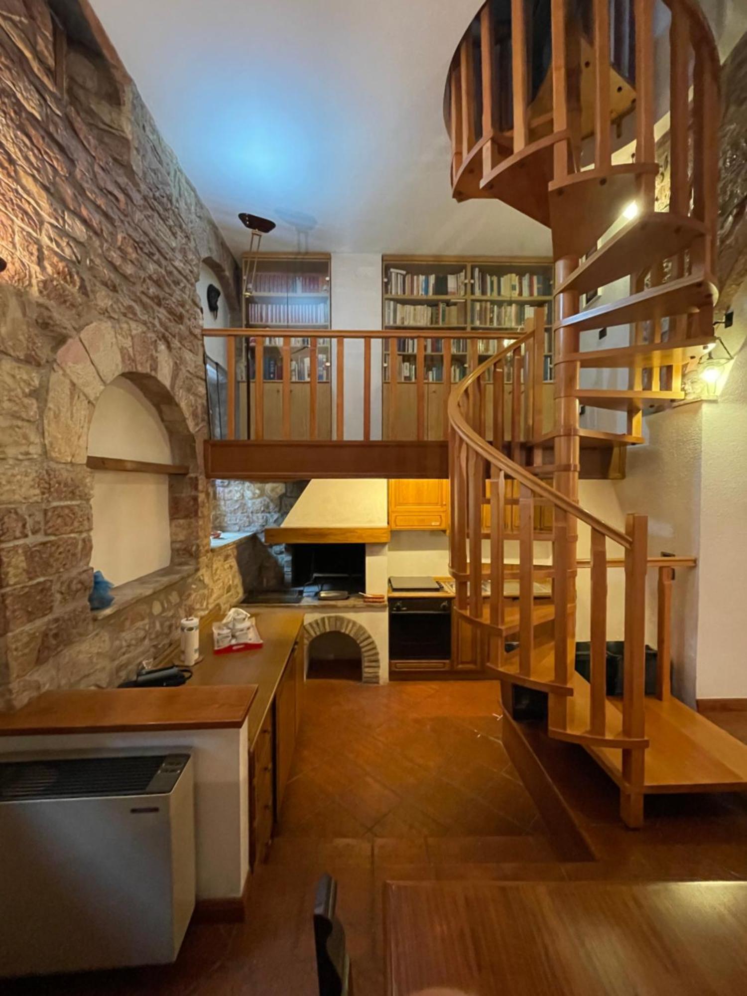 Happy House - Porta San Giacomo Appartement Assisi Buitenkant foto