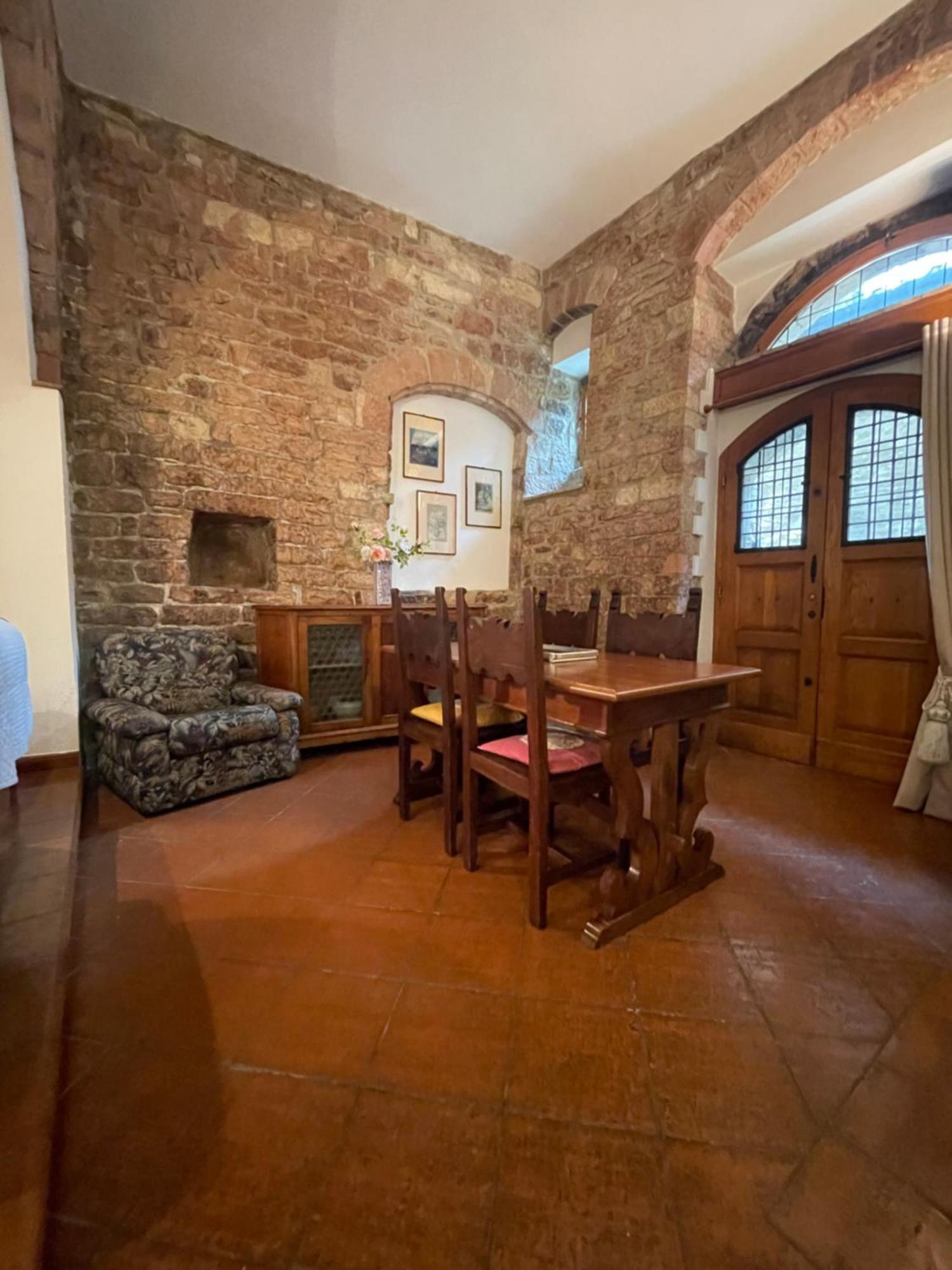 Happy House - Porta San Giacomo Appartement Assisi Buitenkant foto